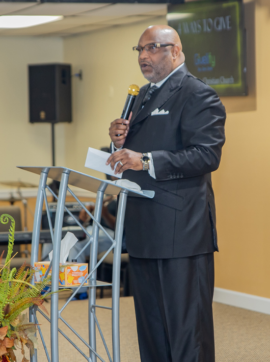 Pastor LeaSure preaching